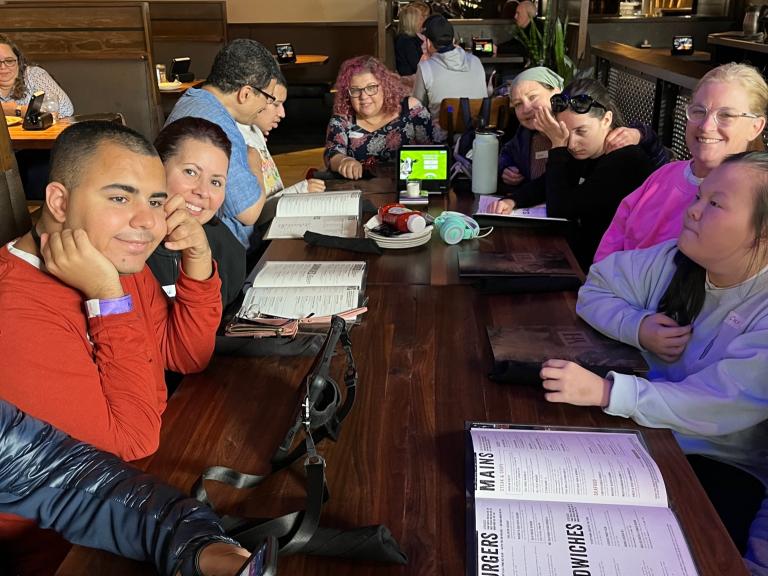 Attendees eating lunch after the trip to the Maritime Aquairum